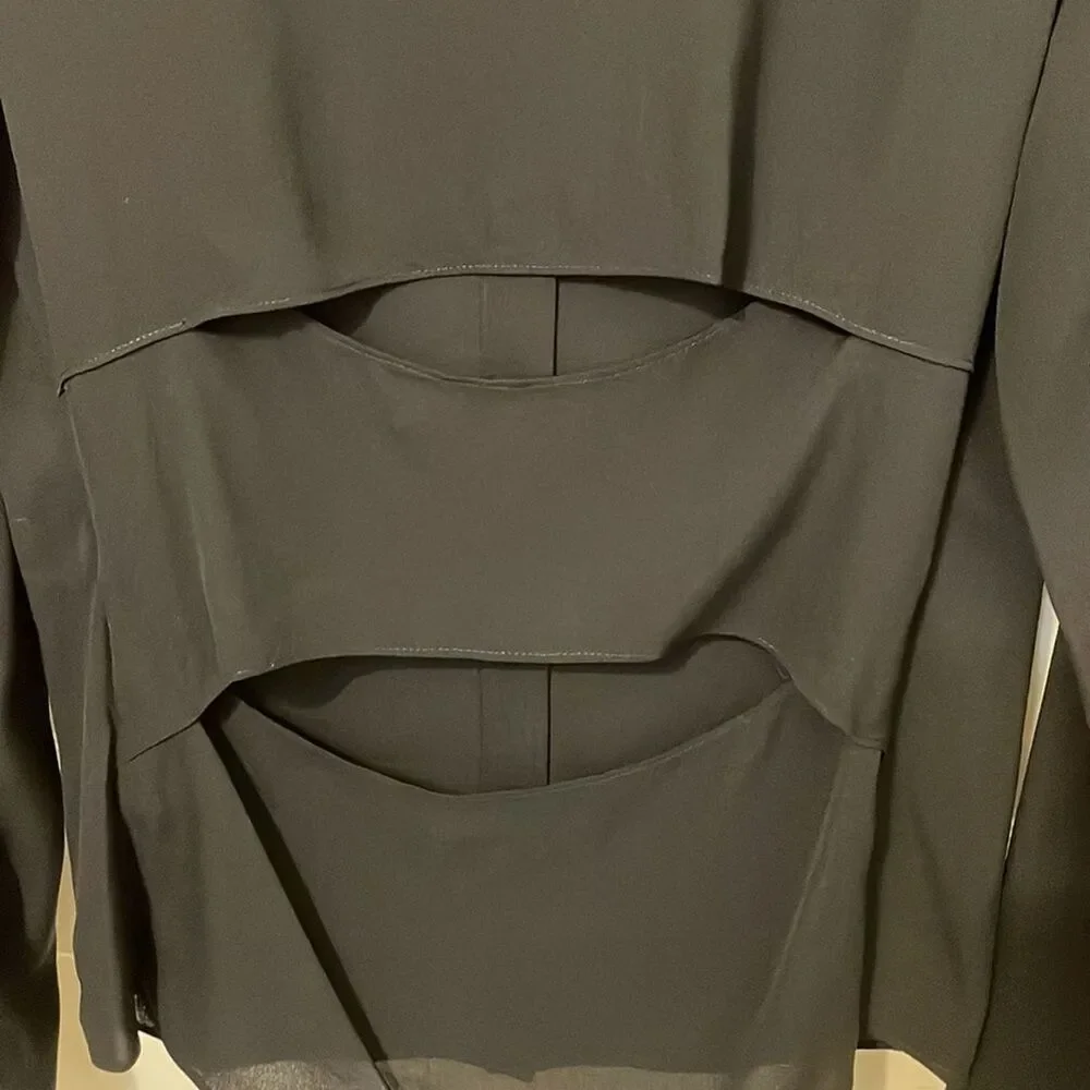 A.L.C. Black Silk Blouse Top Womens Size 4 Cut-Out Back Minimalist Dark Academia